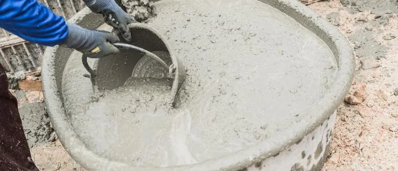 Ile czasu potrzebuje beton B20, aby wiązać i osiągnąć pełną wytrzymałość?