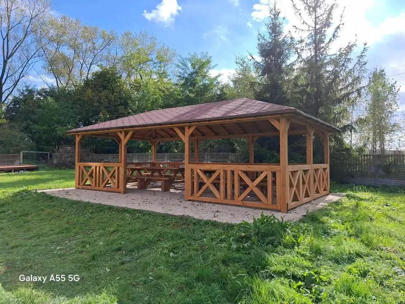 Altana ogrodowa krok po kroku