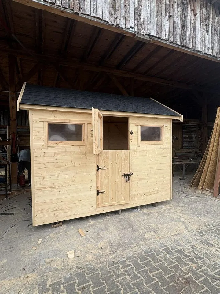 Budowa kurnika z desek