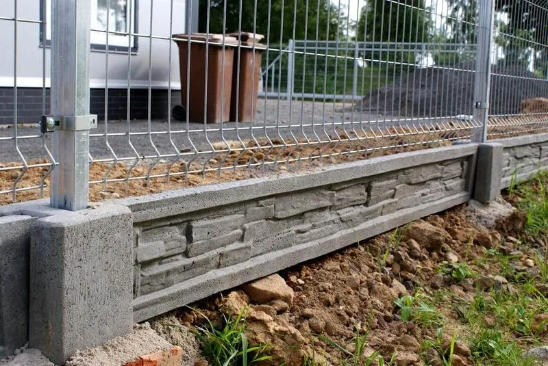 Fundament pod ogrodzenie panelowe