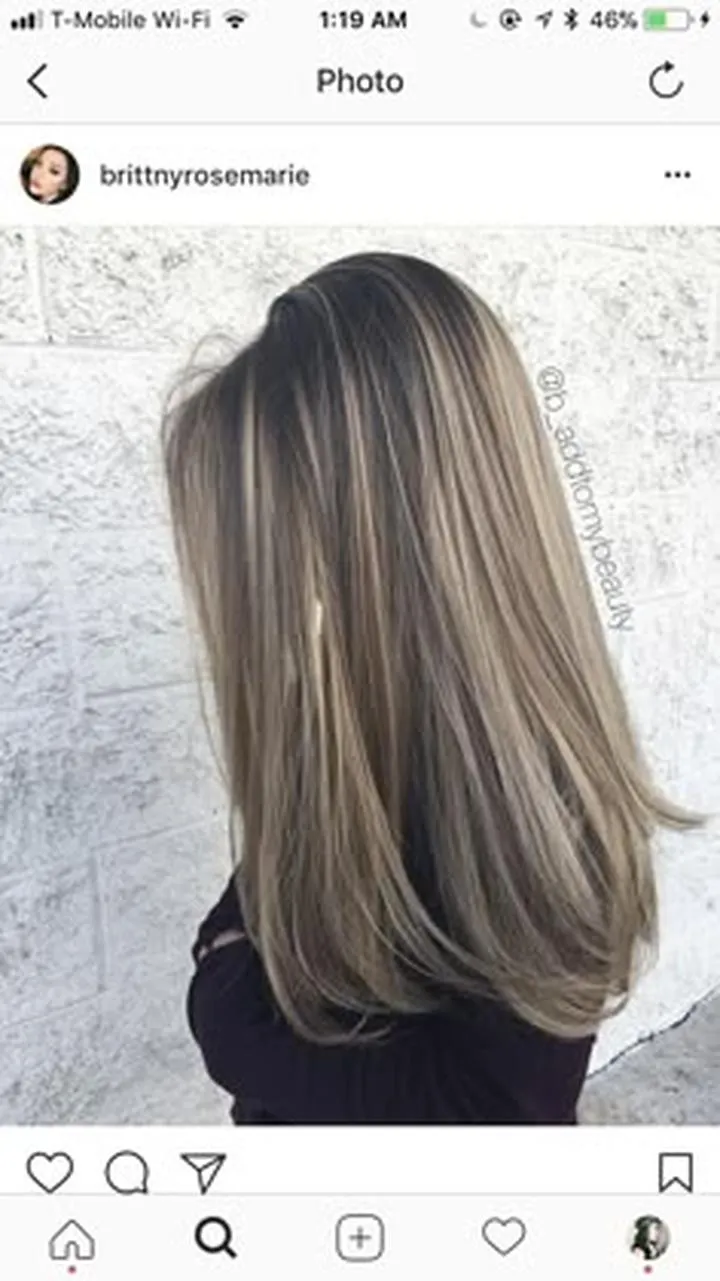 Idealny szary kolor włosów