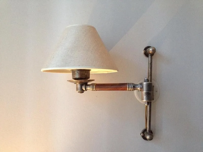 Montaż kinkietu krok po kroku