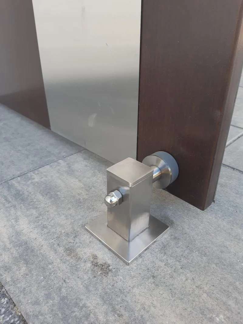 Rodzaje odbojników do drzwi