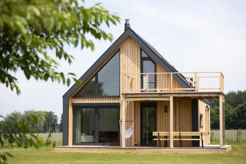 Samodzielna budowa domu drewnianego