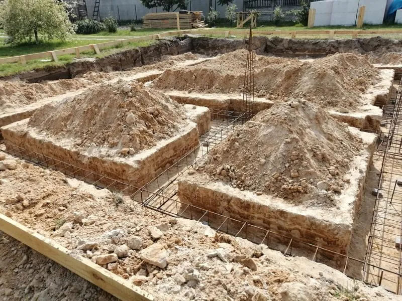 Struktury gruntowe i fundamenty