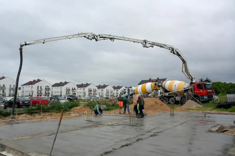 Wynajem pompy do betonu cena